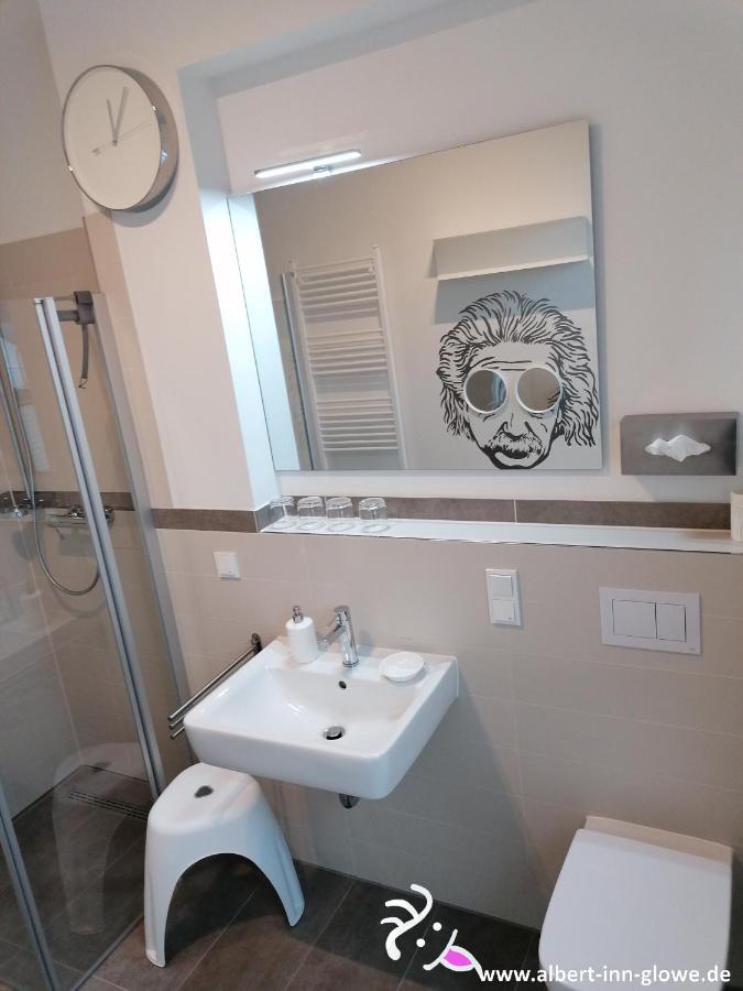 Albert-Inn-Glowe - Barrierefrei & 3 Schlafzimmer & Coworking & Strandkorb-Saisonal & Sauna Im Haus & Fahrraeder Bagian luar foto