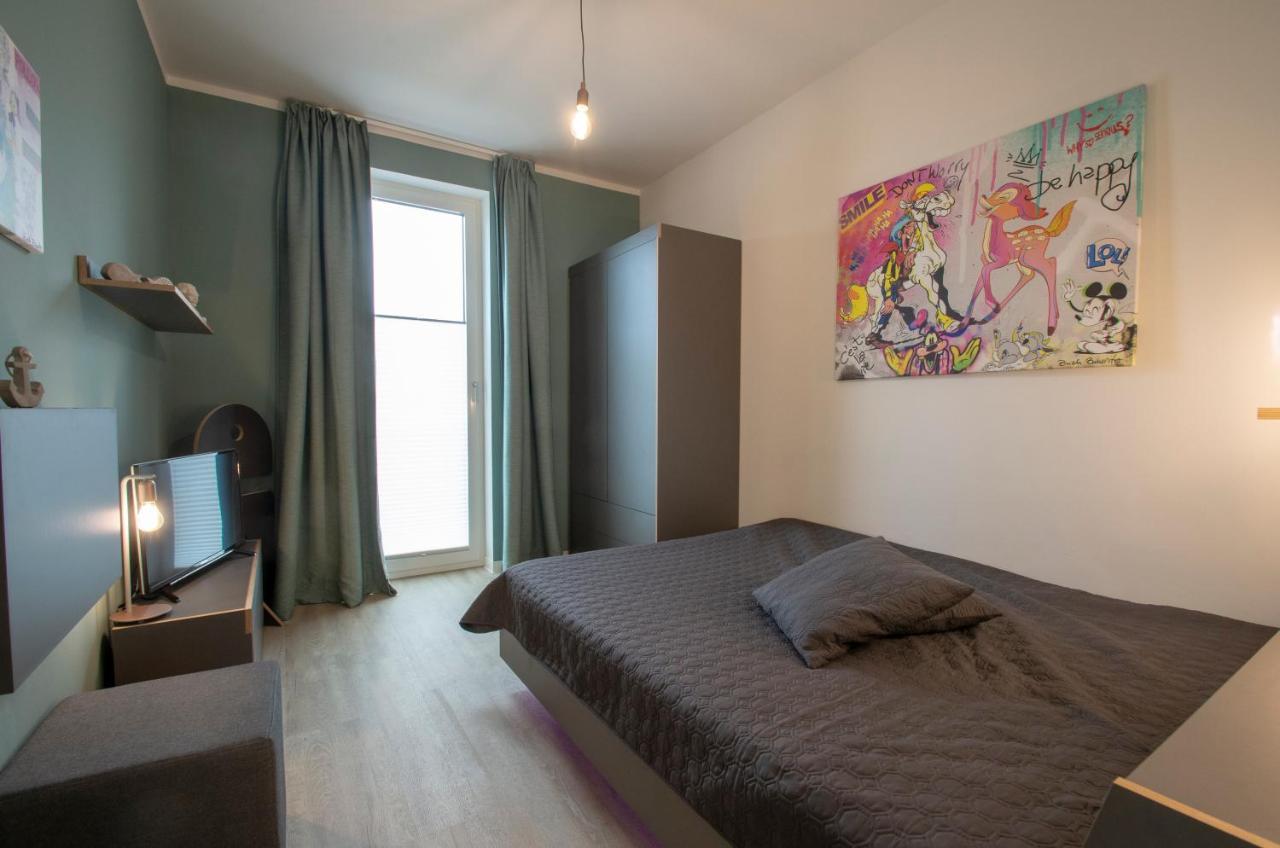 Albert-Inn-Glowe - Barrierefrei & 3 Schlafzimmer & Coworking & Strandkorb-Saisonal & Sauna Im Haus & Fahrraeder Bagian luar foto