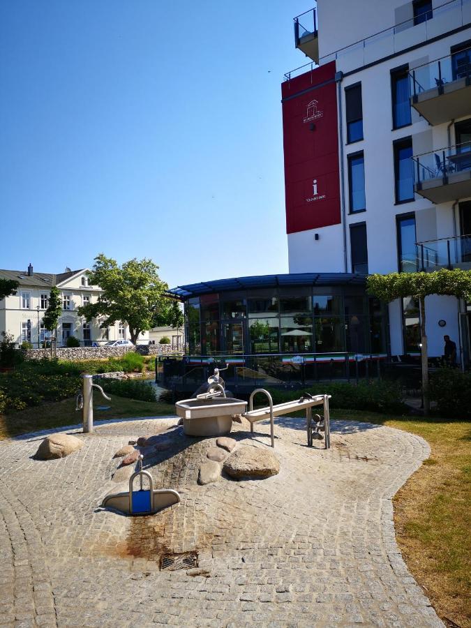 Albert-Inn-Glowe - Barrierefrei & 3 Schlafzimmer & Coworking & Strandkorb-Saisonal & Sauna Im Haus & Fahrraeder Bagian luar foto
